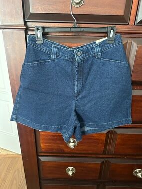 Lee Women’s Blue Denim Chino Shorts Sz 12 98% Cotton NWT